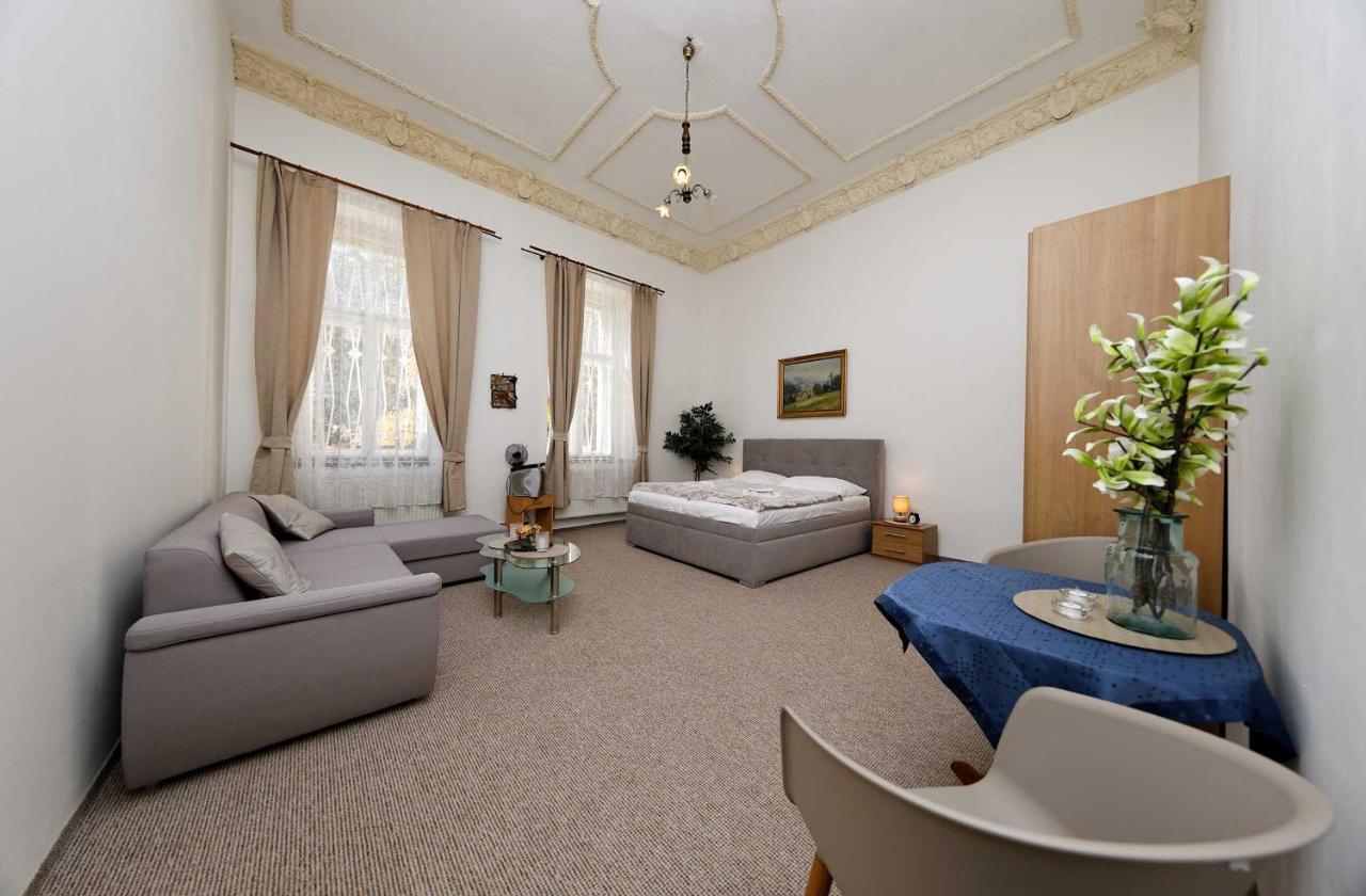 Apartments U Cisare Prague Exterior photo